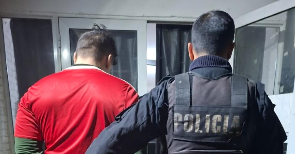 Detienen a un expoliciacutea condenado por narcotraacutefico tras hallar a una joven asesinada en una pensioacuten