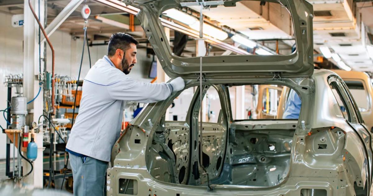 Los primeros datos de septiembre muestran una recuperación desigual de la economía y complica las proyecciones del Gobierno (Foto- NA)