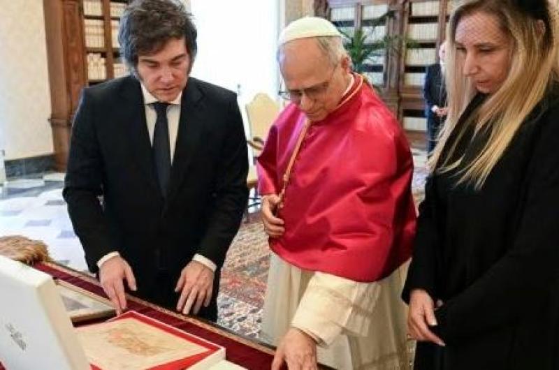 Javier Milei - Papa León   Foto- Minuto Uno