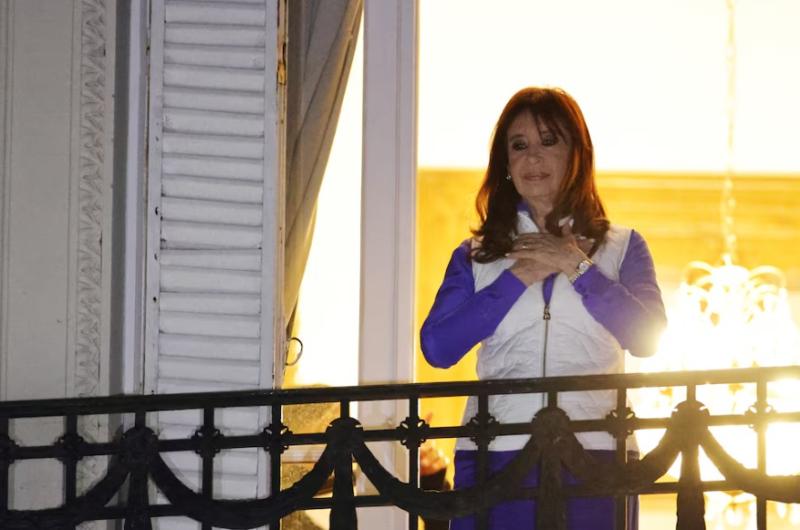 Cristina Kirchner cumple la condena de seis años de prisión en San José 1111