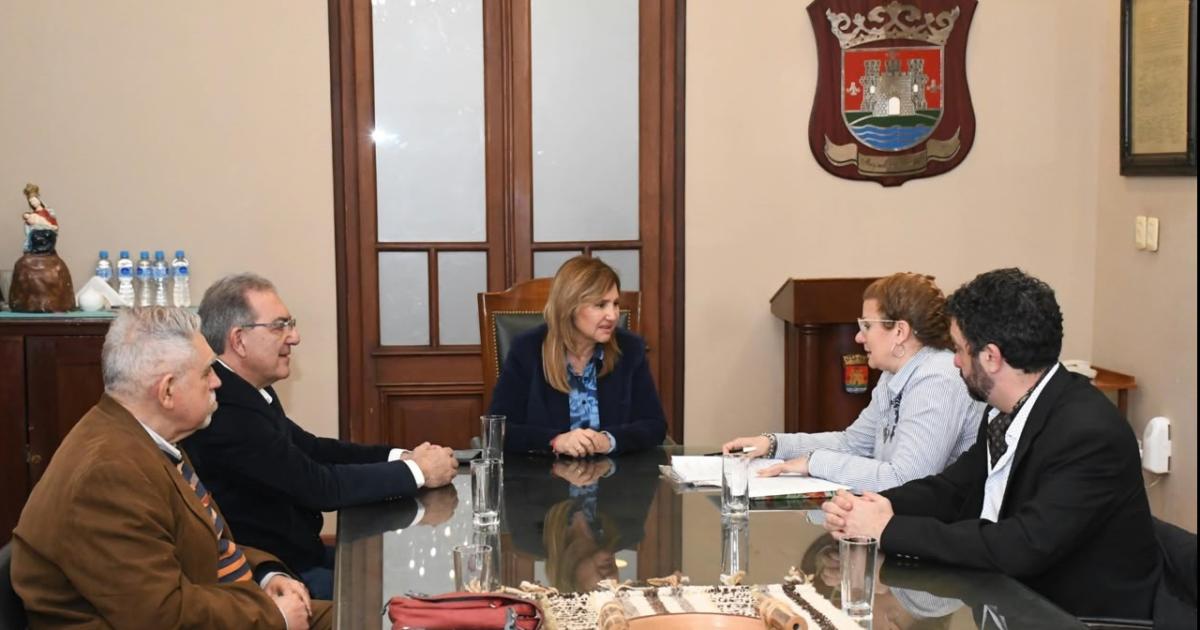 La intendente se reunioacute con autoridades del museo de arte sacro San Francisco Solano