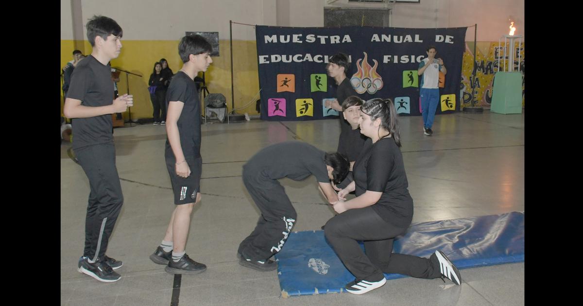 El evento escolar se desarrolló ayer (Foto El Liberal)