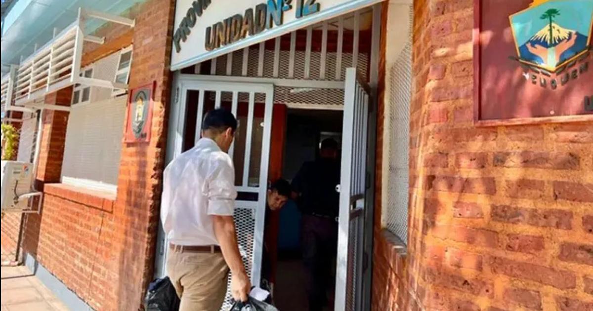 Imputaron a un policiacutea por facilitar la fuga de cuatro presos