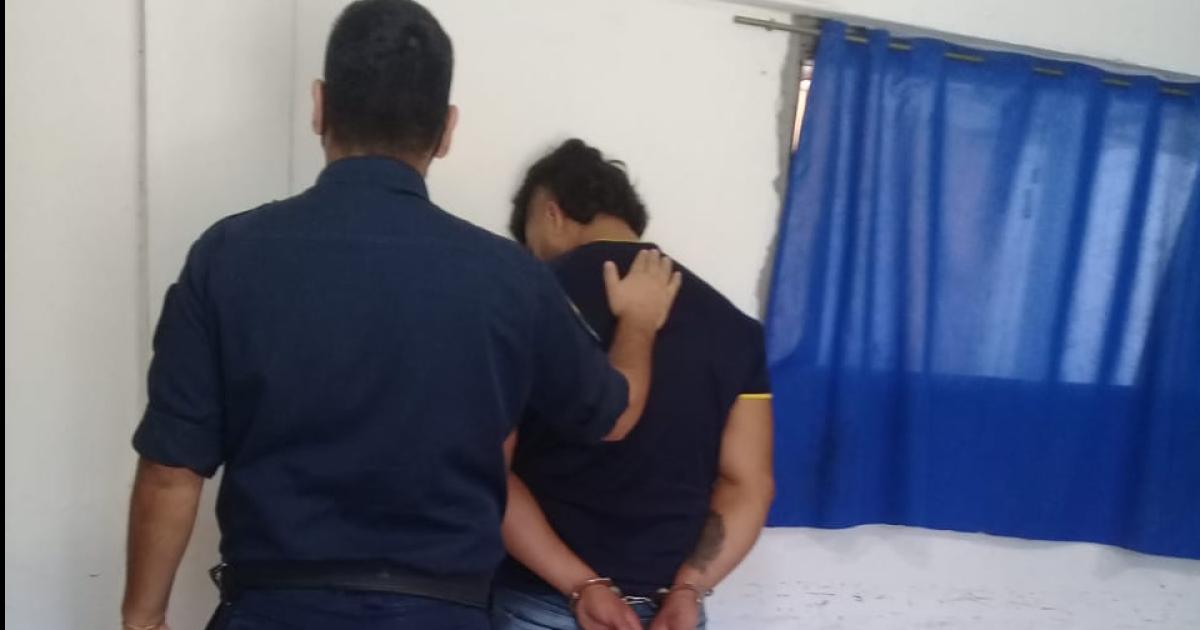 Prisioacuten preventiva para un hombre acusado de robar y privar de su libertad a una mujer