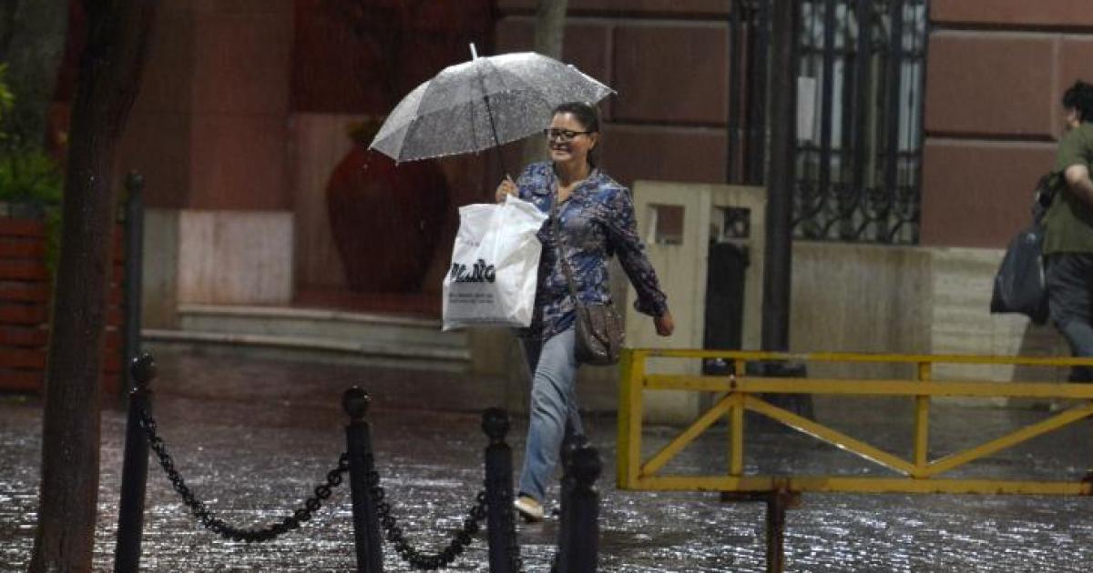Alerta por tormentas y lluvias en Santiago- iquesthasta cuaacutendo sigue el agua