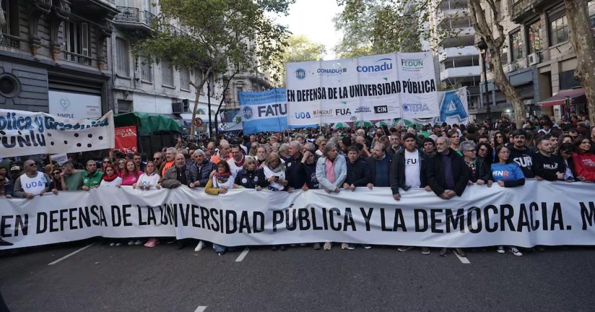 La UBA convoca desde sus redes a marchar al Congreso el próximo jueves Marcha Universitaria Guido Piotrkowski Guido Piotrkowski