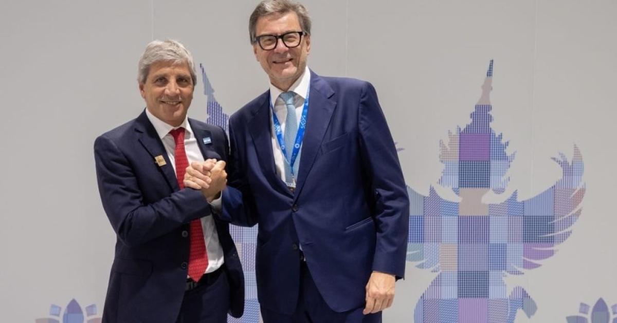 Caputo contó en su cuenta de X que mantuvo una muy buena reunión con mi amigo Giancarlo Giorgetti (Foto X @totocaputo)