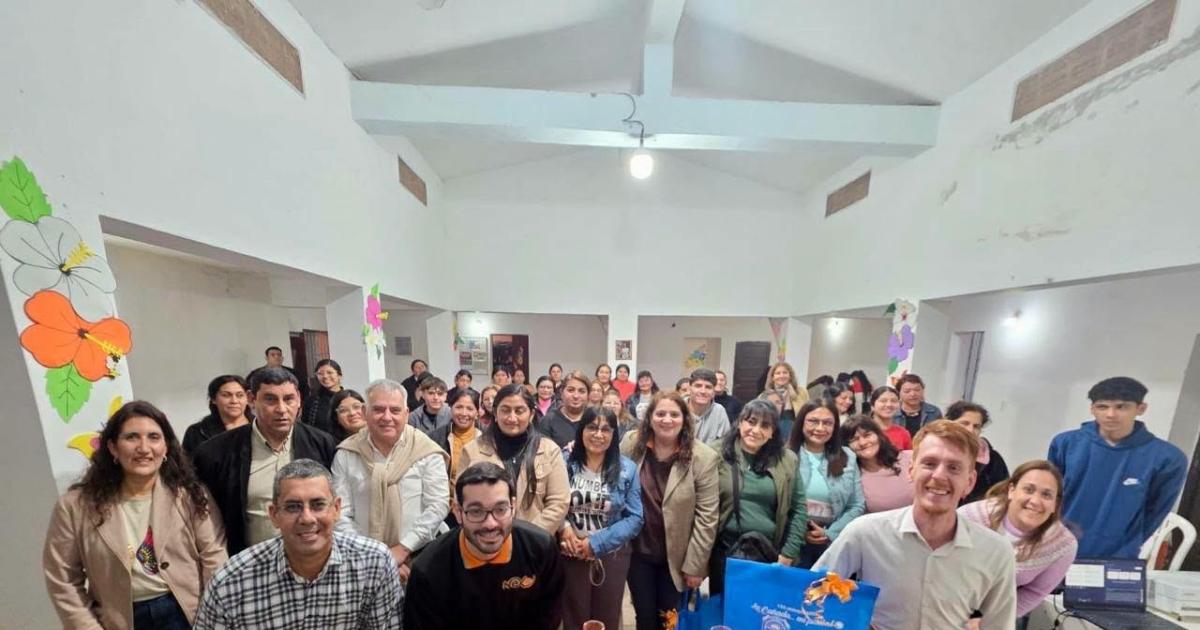 Charla sobre la Ley Penal Juvenil destinada a la familia de La Cantildeada