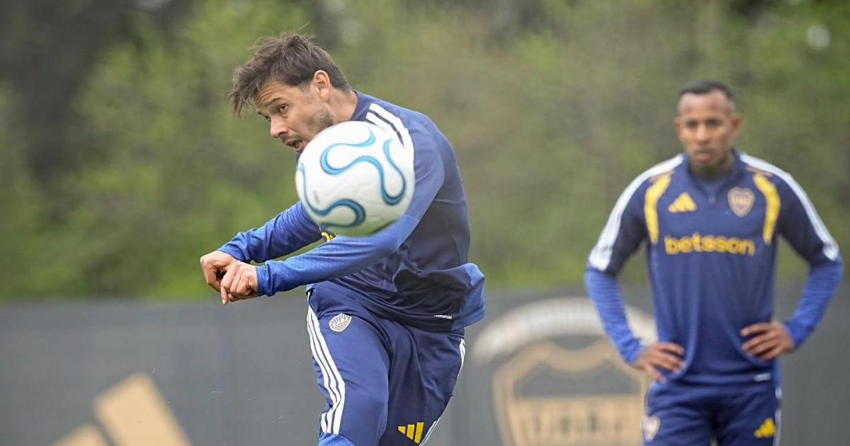 Boca con varios suplentes en el equipo busca escalar en el lote de los punteros