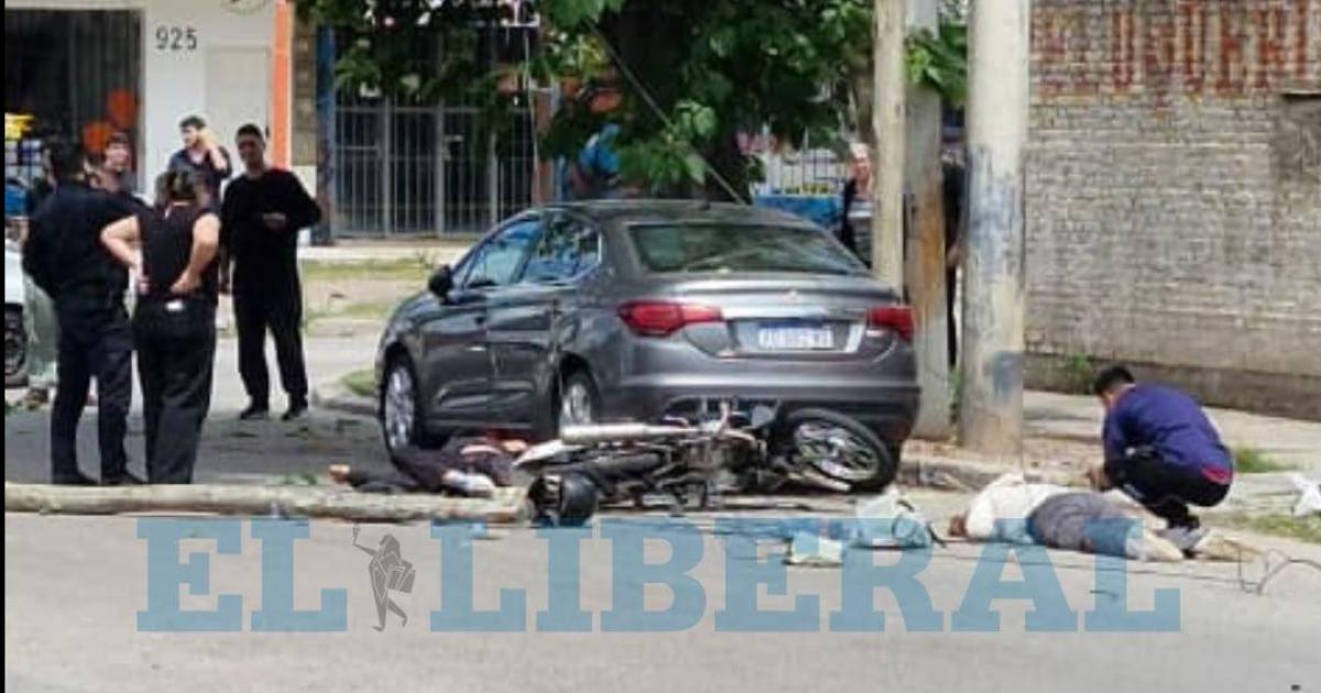 Cabo murioacute aplastado por poste que derriboacute un camioacuten