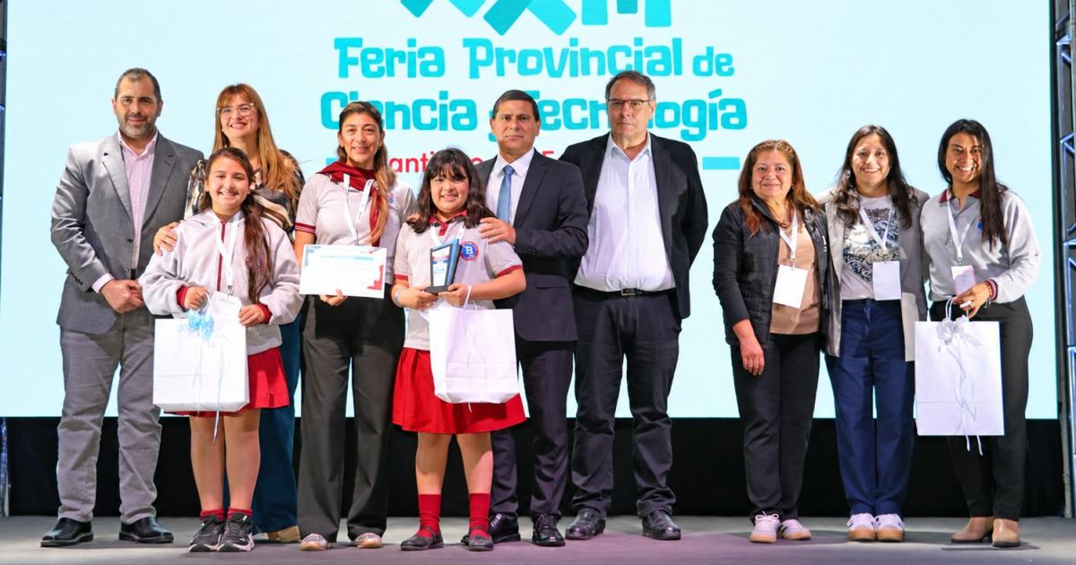 Dos nintildeas frienses llevan el arte culinario a la Feria Nacional de Jujuy