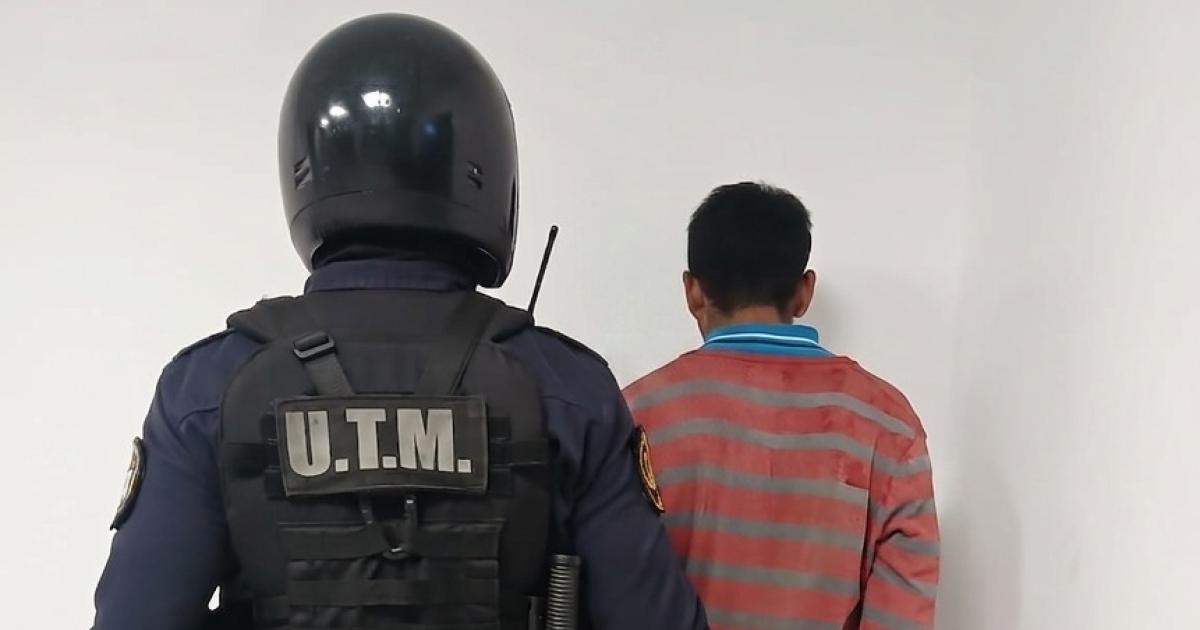 Citoacute a novia al trabajo la amenazoacute con cuchillo mientras la filmaba