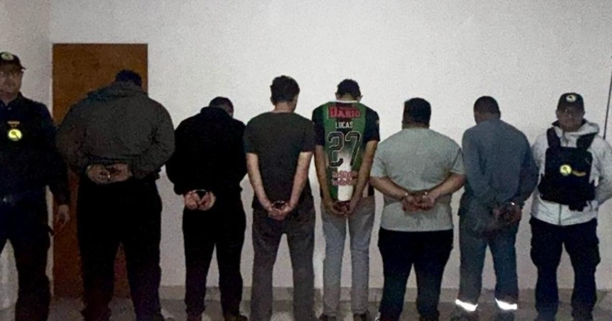 Desarticulan una presunta banda por estafas millonarias con cheques falsificados en Tucumaacuten- seis personas a disposicioacuten de la Justicia