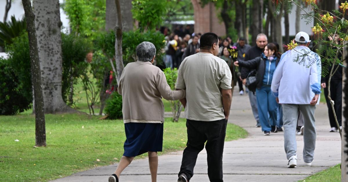 Parque de la Paz- santiaguentildeos homenajearon a sus madres