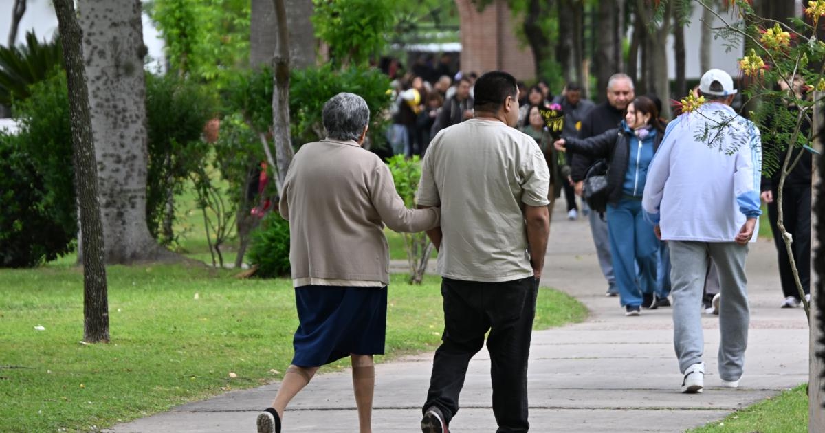 Parque de la Paz- santiaguentildeos homenajearon a sus madres