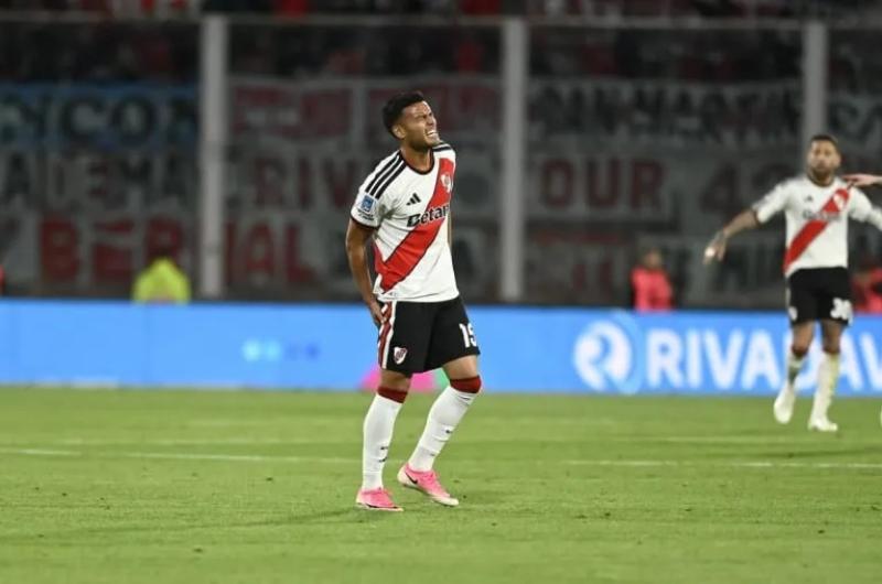 El momento del desgarro de Fausto Vera contra Belgrano (Foto- Ariel Carreras ClarínOlé)