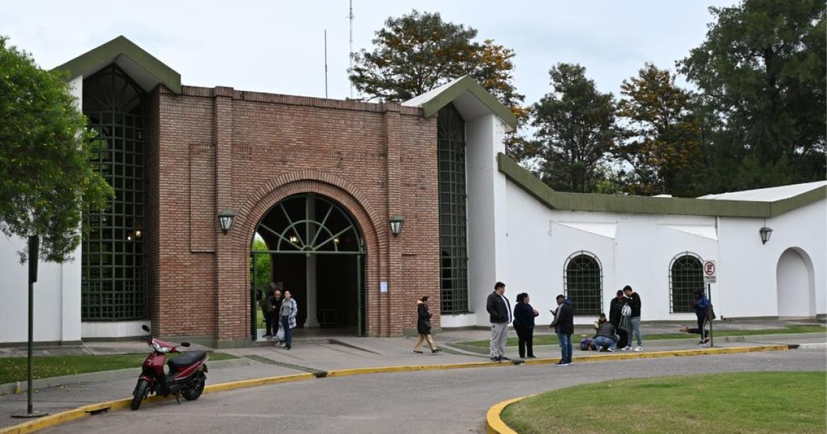 Parque de la Paz- santiaguentildeos homenajearon a sus madres