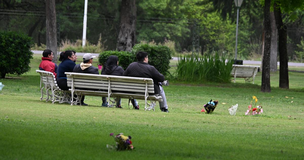 Parque de la Paz- santiaguentildeos homenajearon a sus madres