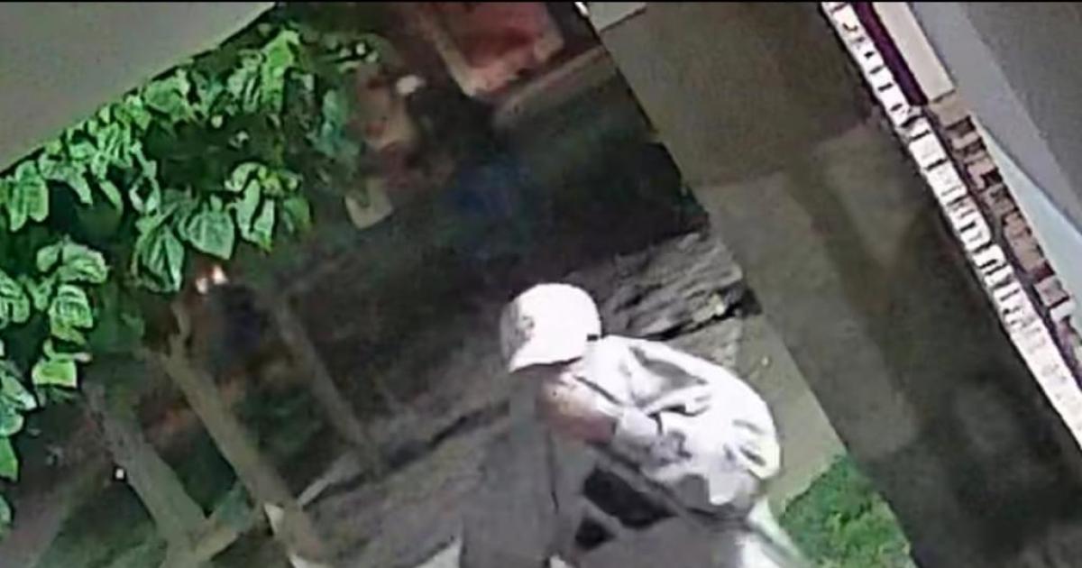 Terror en el Bordm 8 de Abril- mujer salioacute a la calle en medio de un tiroteo y recibioacute un balazo