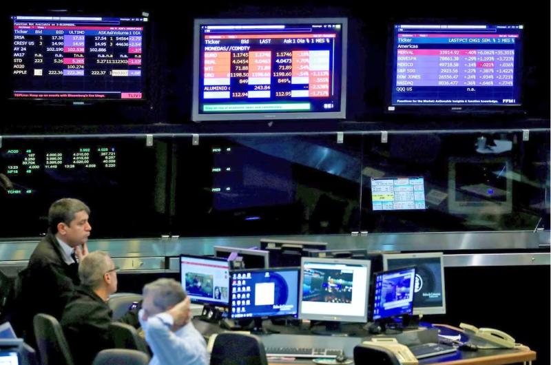 El mercado accionario logró esquivar el pesimismo (Foto Google)