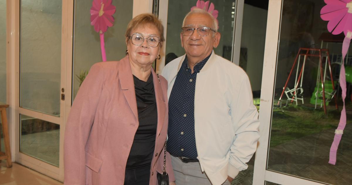 FESTEJO POR LAS MADRES Y HOMENAJE