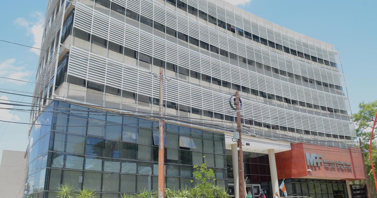 Un conflicto de pareja terminoacute con una denuncia por el faltante de un auto en el centro