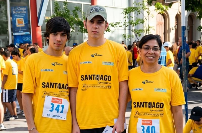 Silvia y Joaquín antes de correr el Maratón en 2011 (Foto restaurada con IA)