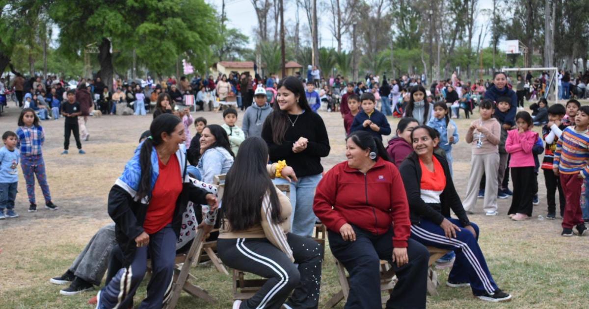Colonia El Simbolar homenajeoacute a las madres con una gran fiesta