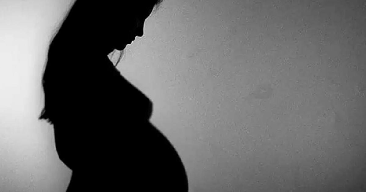 La Catoacutelica- Una adolescente golpeoacute a su madre embarazada de cinco meses y tambieacuten agredioacute a su abuela