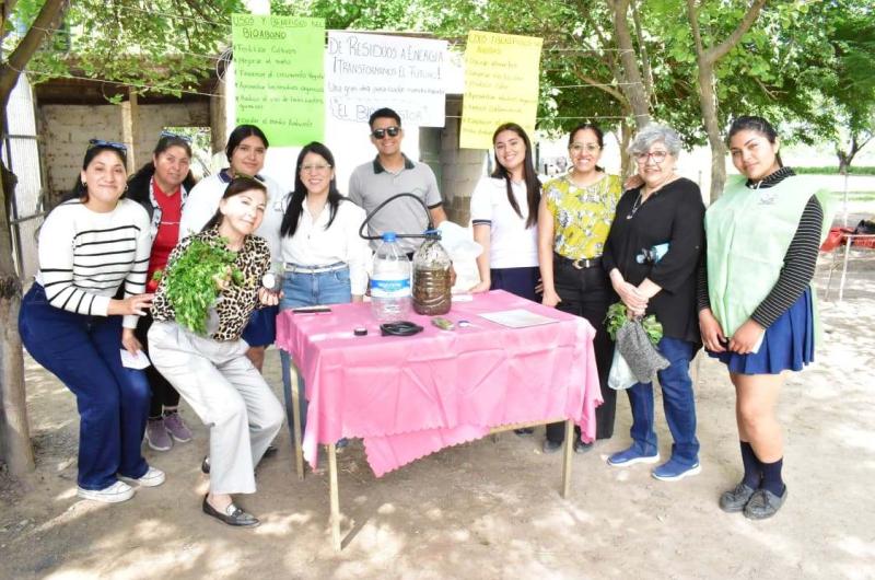 Gran eacutexito de la Muestra Anual del Agroteacutecnico Madre Tierra