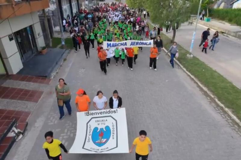 La marcha aeroacutebica fue un eacutexito de la Escuela Nordm 772 Leopoldo Lugones
