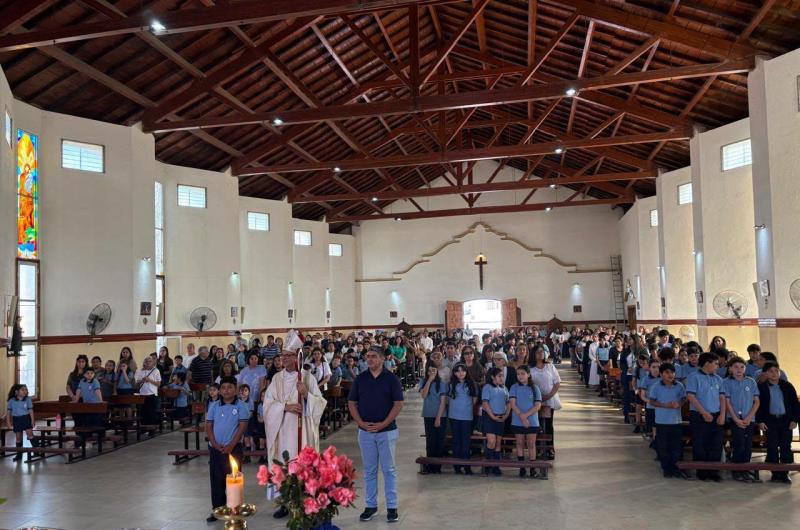 La Escuela Medalla Milagrosa de Antildeatuya celebroacute su 60ordm aniversario
