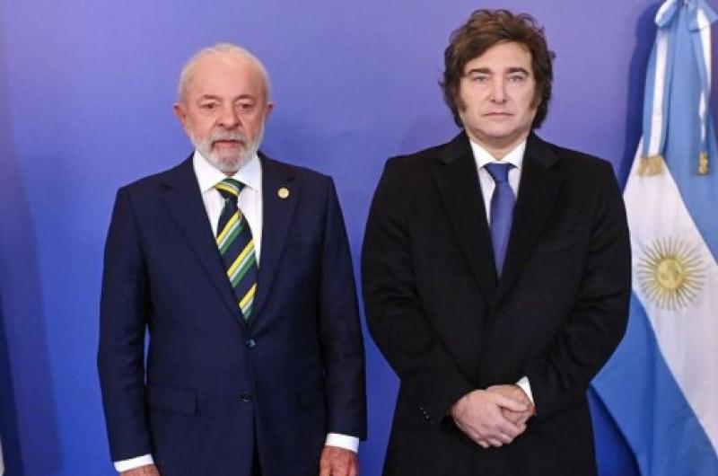 Lula cruzoacute a Milei en el debate de Brasil- La gente come carne de burro