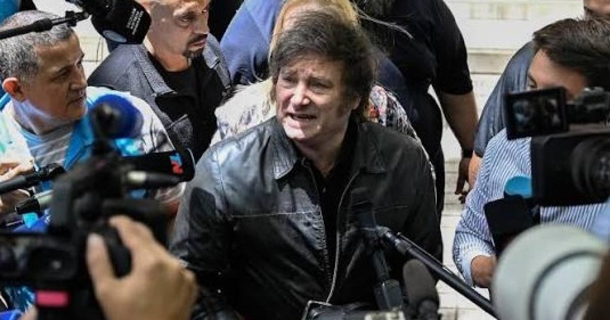 El presidente de Argentina Javier Milei ante los medios de comunicación