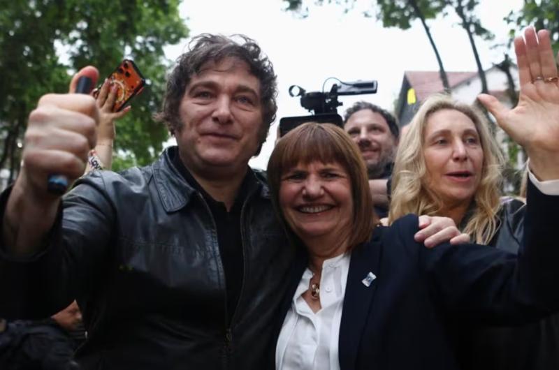 Los funcionarios iniciaron su camino hacia las elecciones 2027 (Foto Google)
