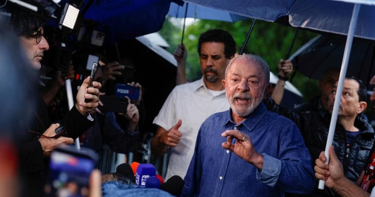 Lula exigió que se extienda el horario de votación por la falta de autobuses