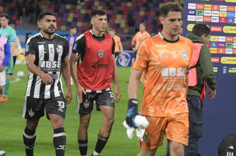 Noche negra- Central Coacuterdoba fue vapuleado por Veacutelez y se hunde