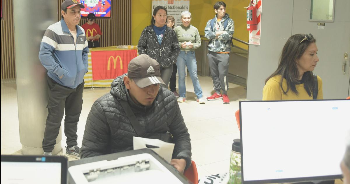 El Maratoacuten premia hoy a 25 atletas con 150 mil pesos