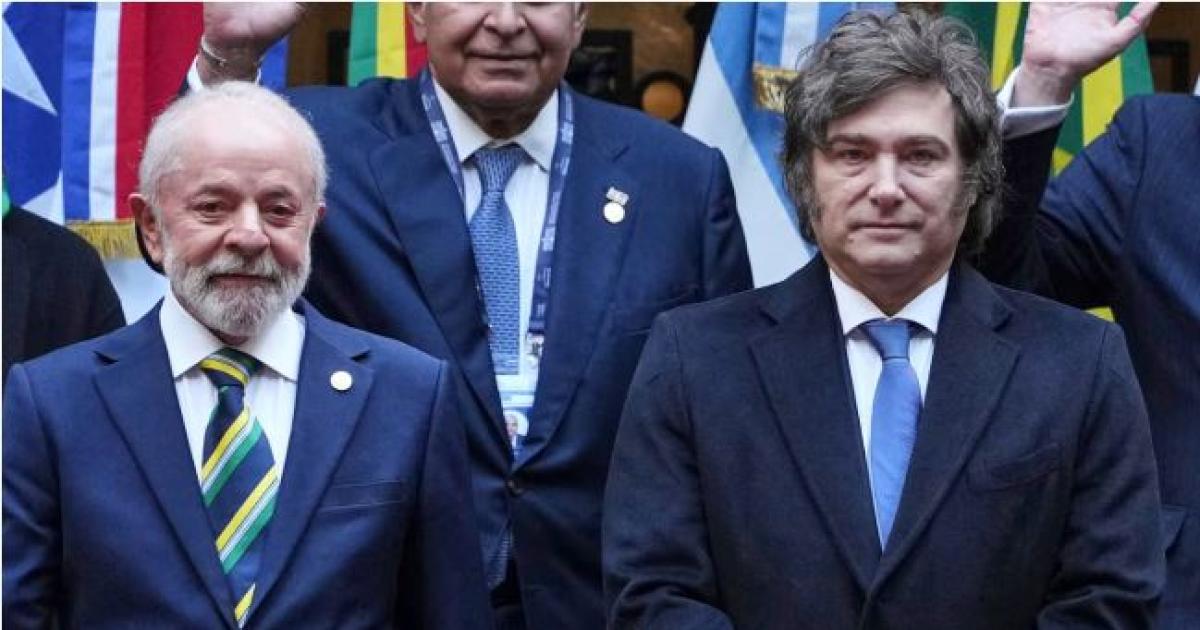 Milei no se pronunció ante el triunfo de Lula (Foto- AP)