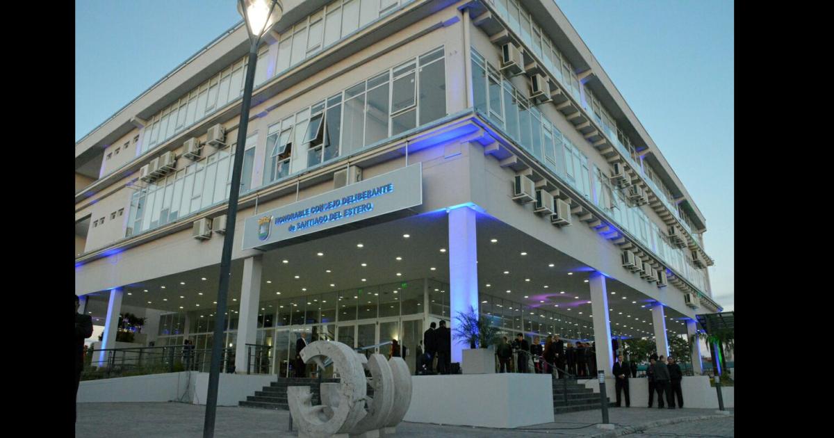 El sÃbado a las 10 toma de juramento al intendente electo Mario Benavente en el recinto del deliberativo (Foto El Liberal)