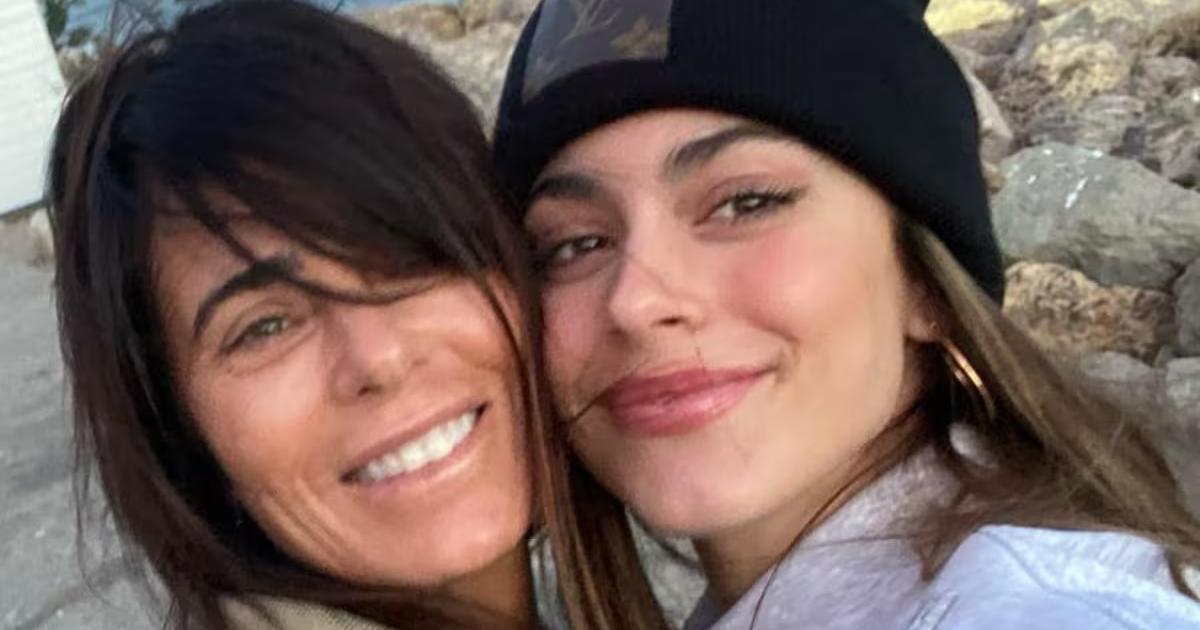 Habría un acercamiento entre la artista y sus padres (Foto Google)