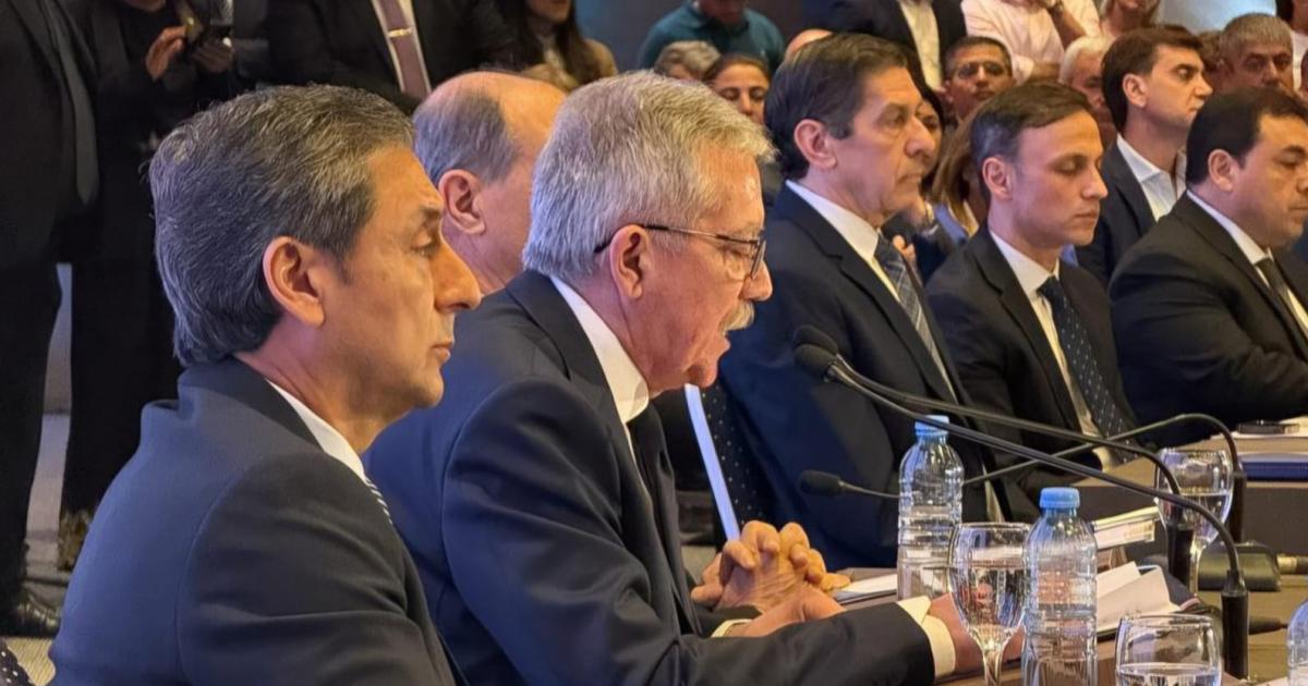 Silva Neder- Santiago del Estero planifica su futuro con diaacutelogo previsioacuten y compromiso de todos los sectores