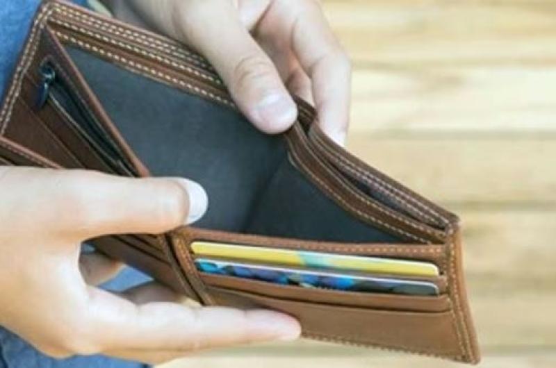 Crisis salarial en Argentina- al 87-en-porciento- de los trabajadores no le alcanza el sueldo 