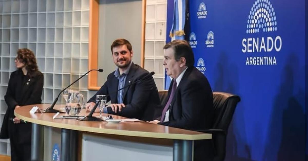 Gerardo Zamora recibioacute a funcionarios de distintas provincias y habloacute sobre el federalismo