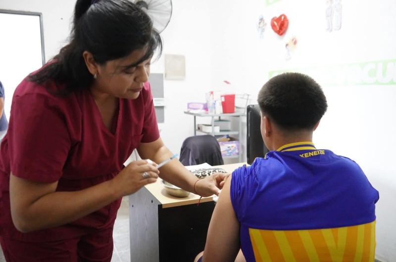 Refuerzan campantildea de prevencioacuten y vacunacioacuten contra el dengue