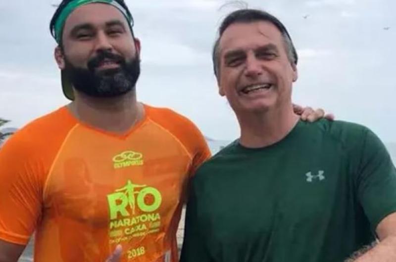Quieacuten es Leacuteo Iacutendio el sobrino de Jair Bolsonaro refugiado en Puerto Iguazuacute detraacutes de la confusioacuten con Flaacutevio 