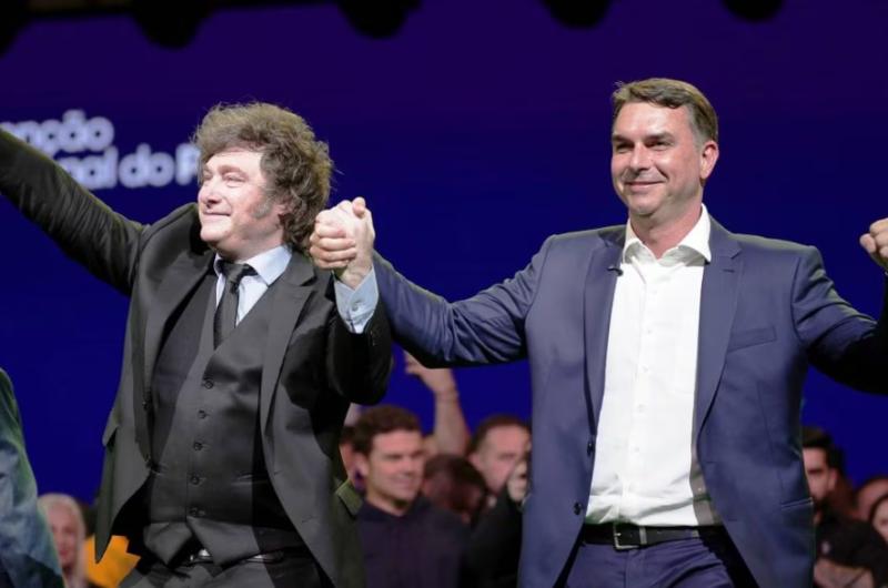 El Gobierno asegura que no colaboró con la fuga de Bolsonaro y mantendr� silencio sobre su asilo en EEUU