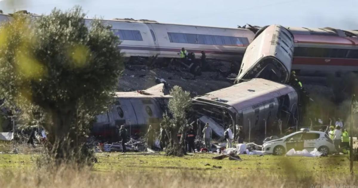 Fuerte impacto de dos trenes en España (Foto- gentileza El País)