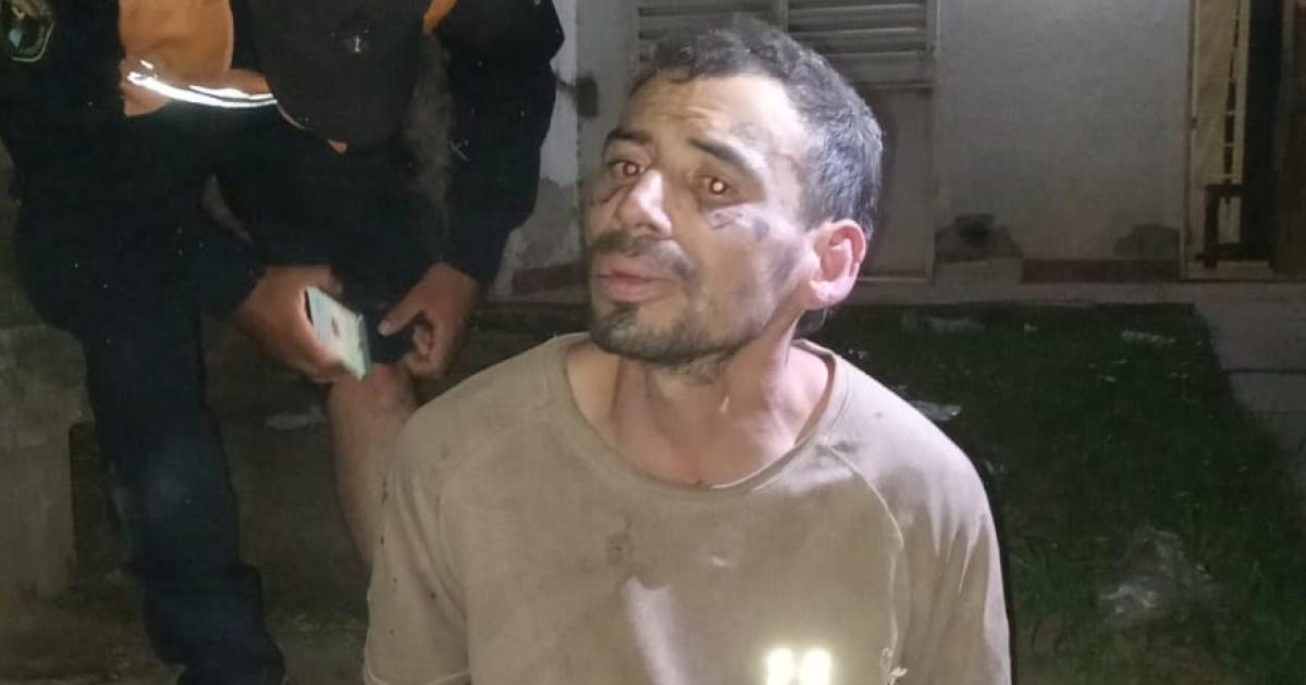 Vecinos y policiacuteas reducen a Duky en el Bordm Autonomiacutea