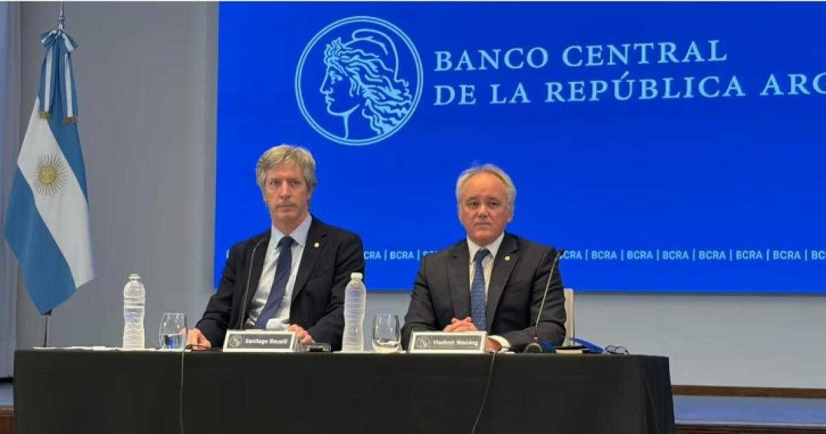 Santiago Bausili dio detalles del informe de política económica del Banco Central (Foto- TN)